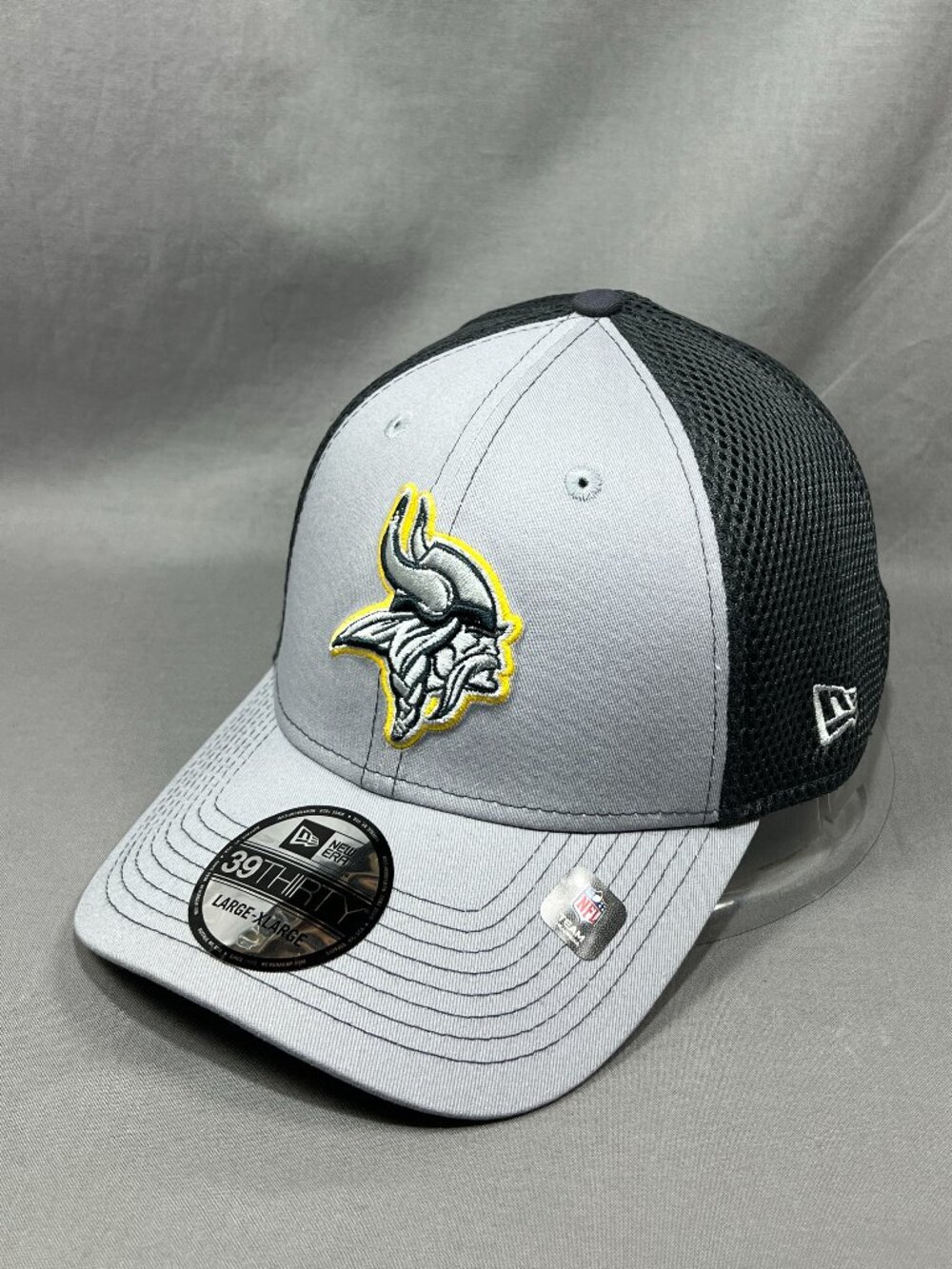 Minnesota Vikings New Era 3930 NFL Fitted L/XL Hat Grayed Out Stretch Mesh Mens